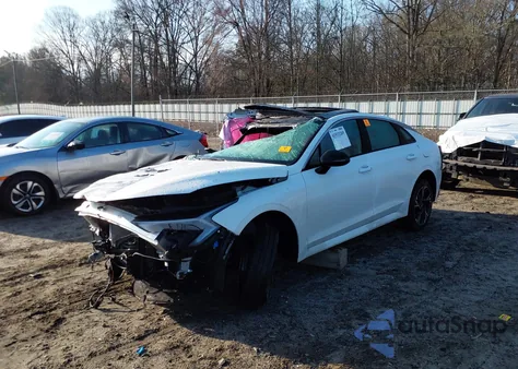 2025 Kia K5 Gt-Line z USA, uszkodzony, nr VIN KNAG64J78S5309251